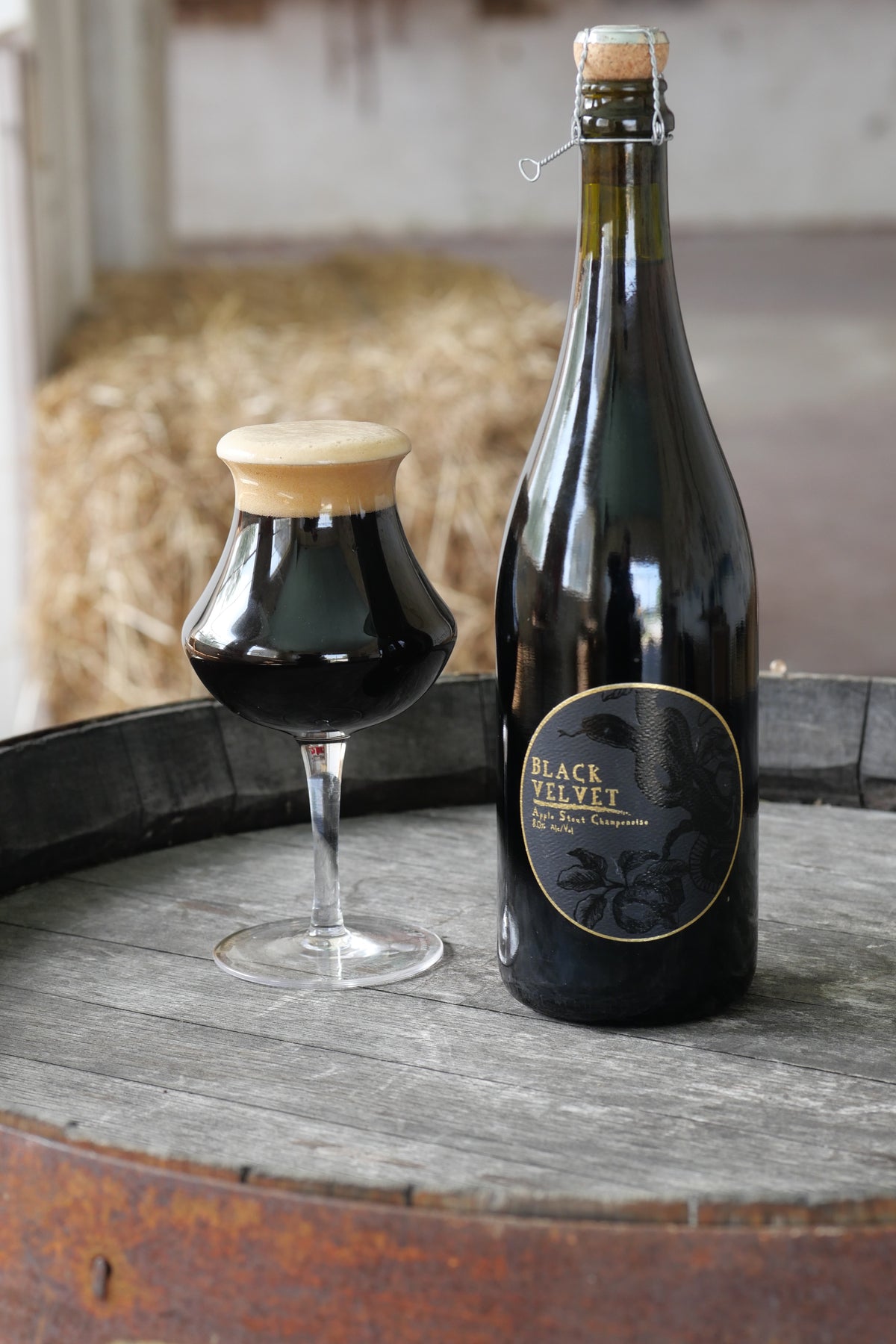 Black Velvet Apple Stout champenoise 8 Sailors Grave Brewing